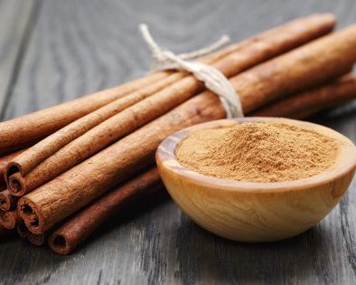 В чём польза корицы и куда её можно добавлять